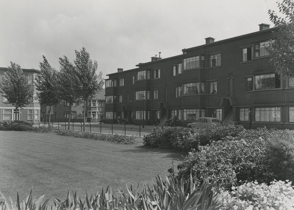 portiekwoningen van co brandes Blaricumseplein